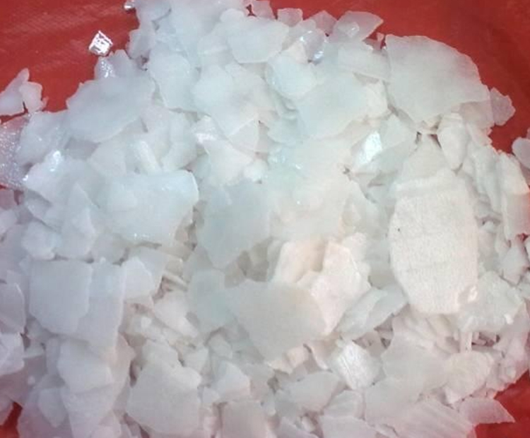 CAUSTIC SODA FLAKES